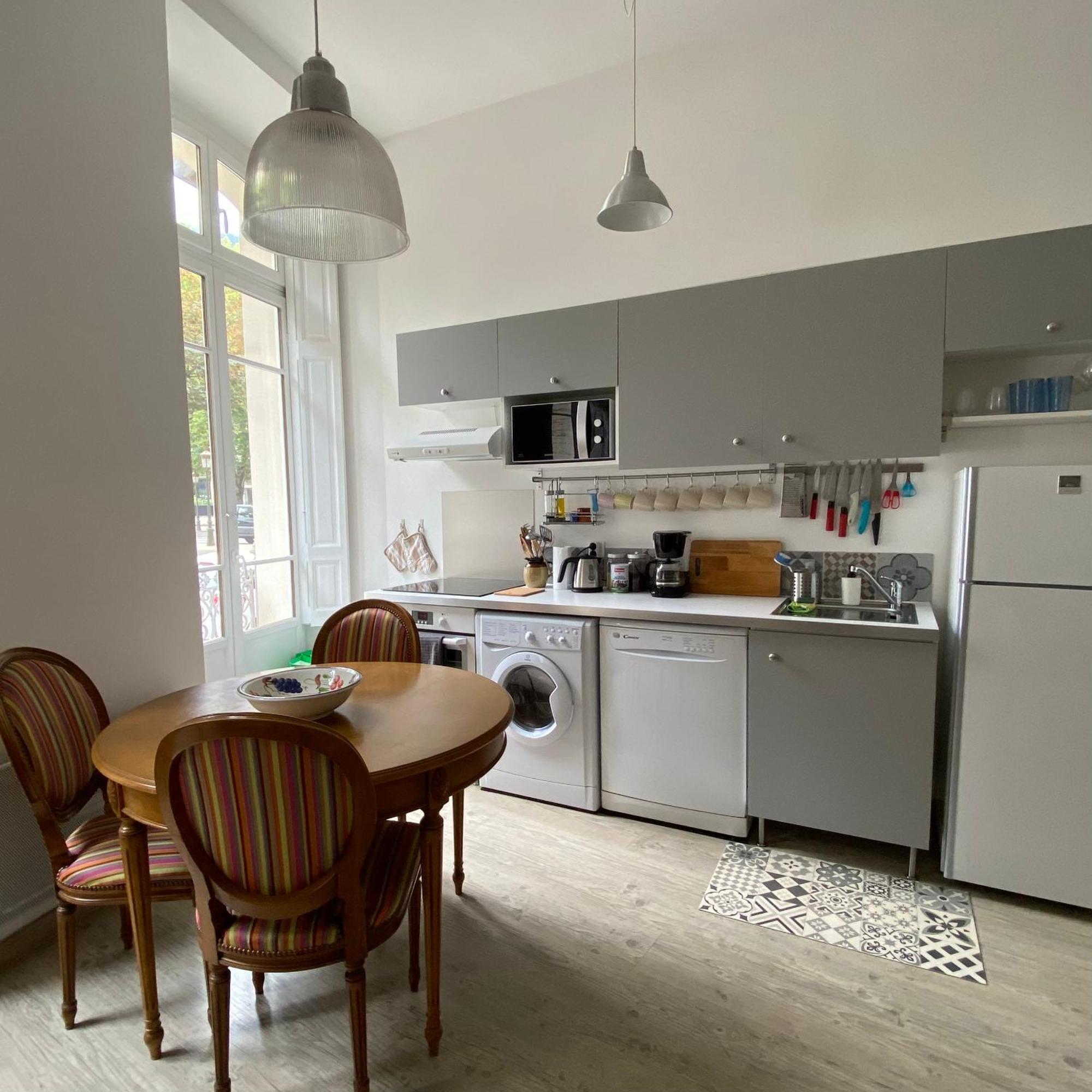 Ground Floor - Hauseman Building Close To Thermes Bagneres-de-Luchon Екстер'єр фото